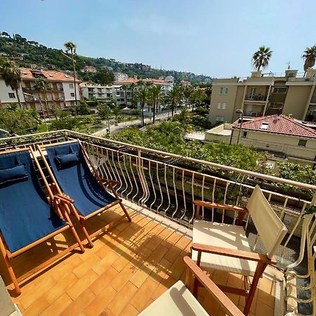 Casa Vacanze Il Veliero Apartamento Bordighera Exterior foto